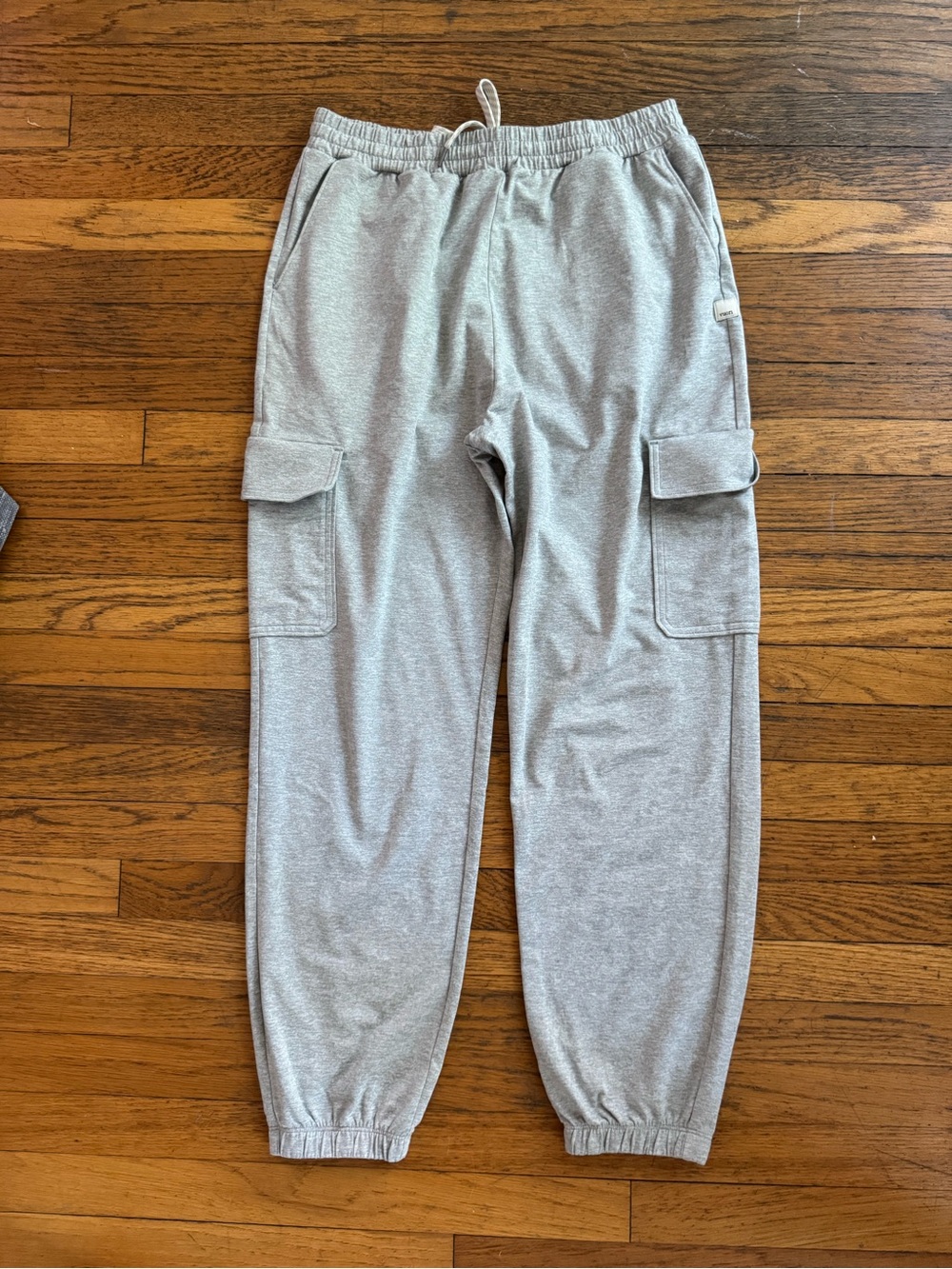 Vuori Heather Gray Cargo Boyfriend Joggers